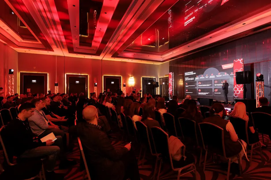 Без абстрактных разговоров о будущем: МТС представил актуальные решения для бизнеса на большом мероприятии в Минске